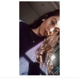 Meet your Posher, Jennie